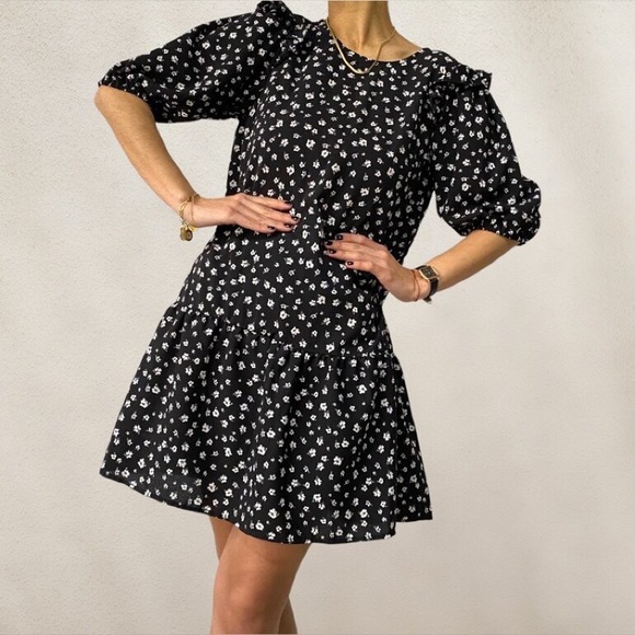 H&M Dresses & Skirts - DIBIDED H&M women 3/4 sleeve black white‎ floral mini dress size XSmall